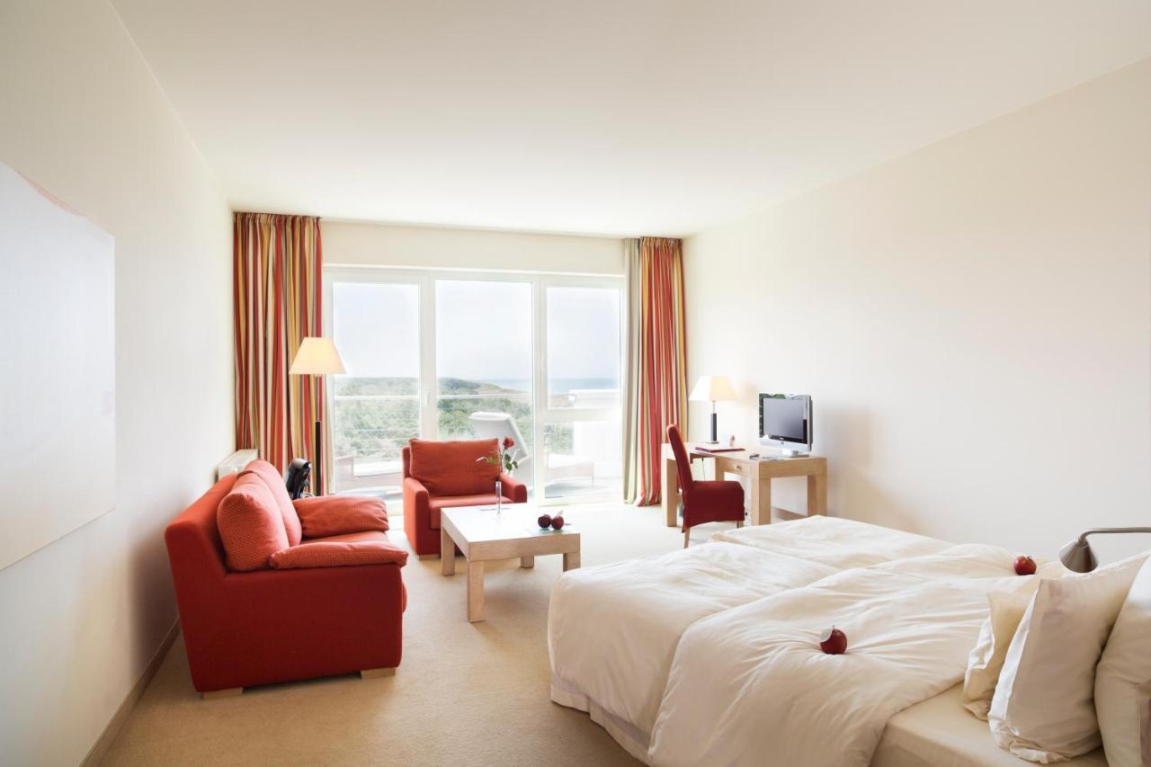 Strandhotel Duenenmeer - Adults Only Дирхаген Екстериор снимка