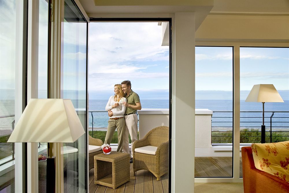 Strandhotel Duenenmeer - Adults Only Дирхаген Екстериор снимка