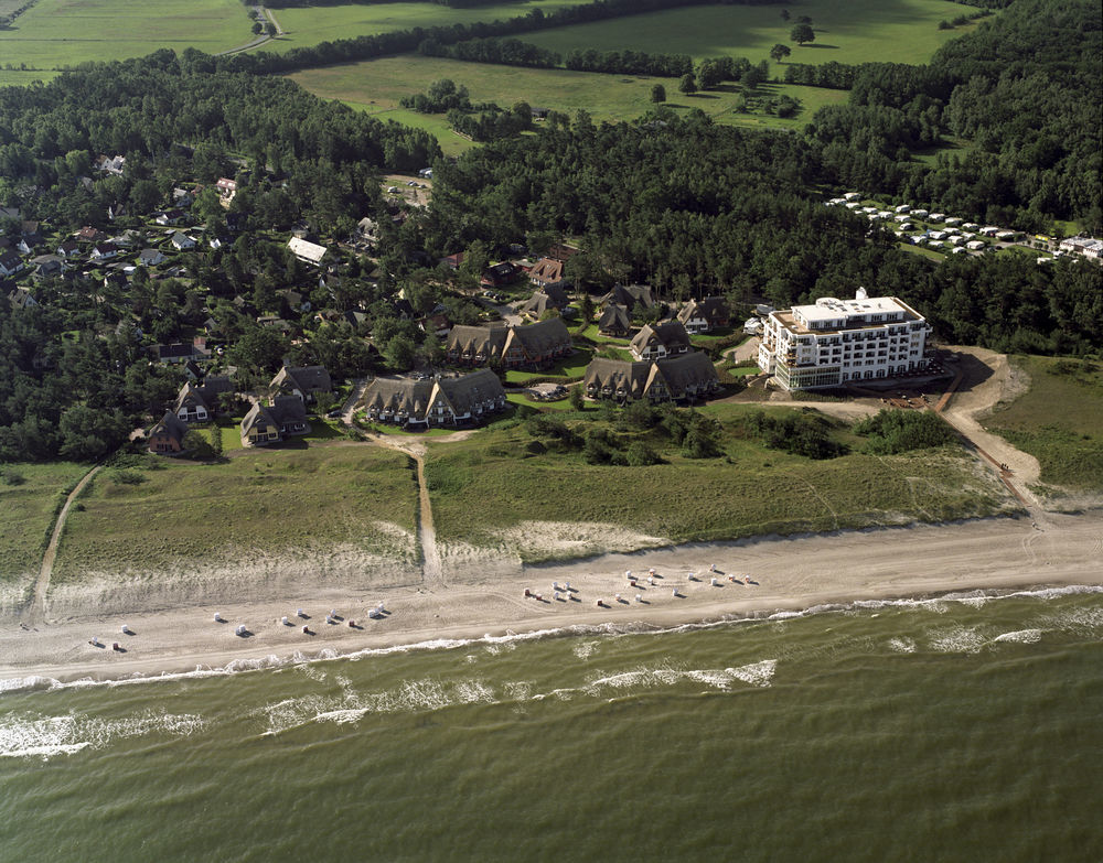 Strandhotel Duenenmeer - Adults Only Дирхаген Екстериор снимка